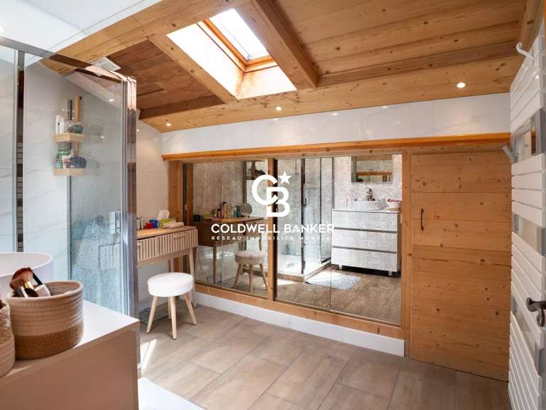 Maison Vétraz-Monthoux - 5 chambres - 170m²