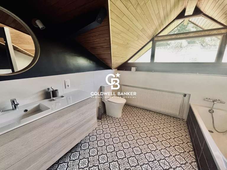 Maison Vétraz-Monthoux - 6 chambres - 285m²