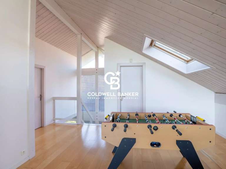 Maison Vétraz-Monthoux - 4 chambres - 200m²