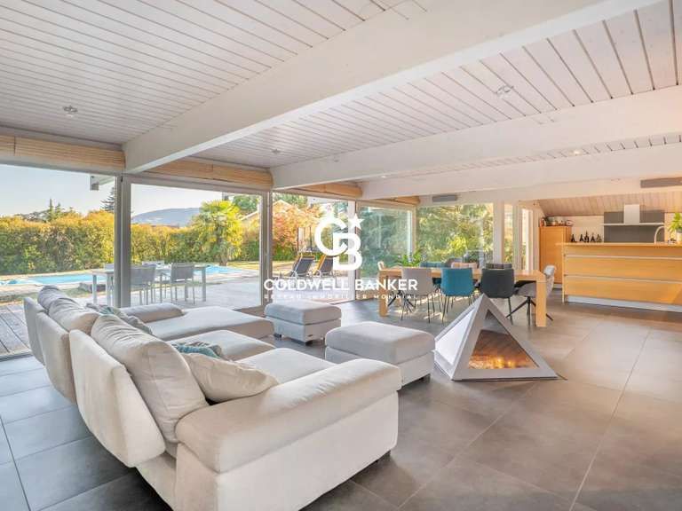 Maison Vétraz-Monthoux - 4 chambres - 200m²