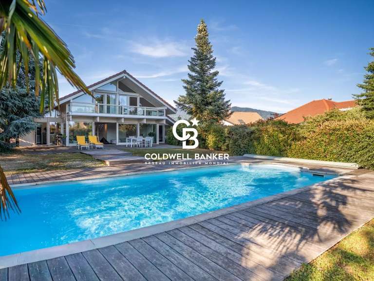 Maison Vétraz-Monthoux - 4 chambres - 200m²