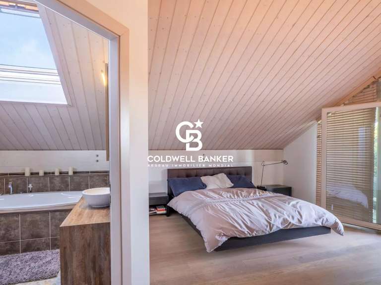 Maison Vétraz-Monthoux - 4 chambres - 200m²