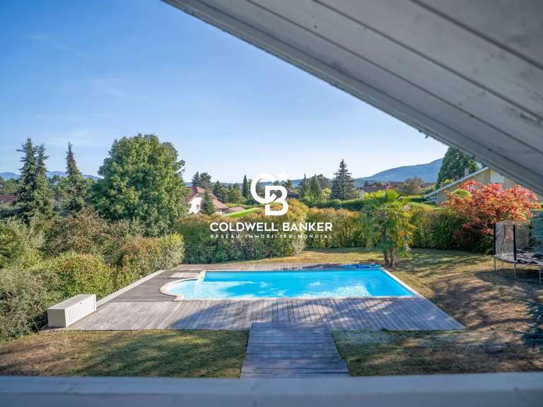 Maison Vétraz-Monthoux - 4 chambres - 200m²