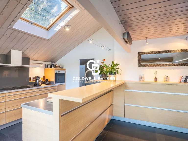 Maison Vétraz-Monthoux - 4 chambres - 200m²