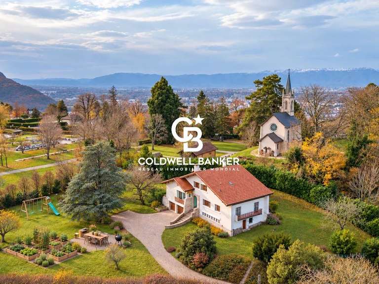 Maison Vétraz-Monthoux - 6 chambres - 300m²