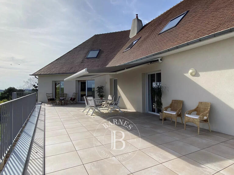 Maison Veuzain-sur-Loire - 6 chambres - 259m²