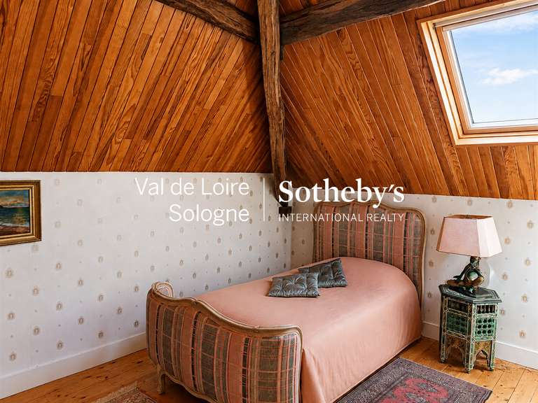 Maison Veuzain-sur-Loire - 6 chambres - 203m²