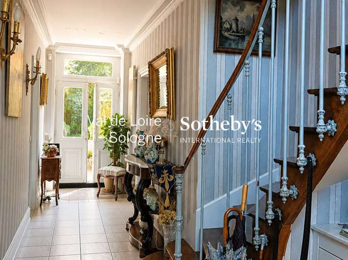 Maison Veuzain-sur-Loire - 6 chambres - 203m²