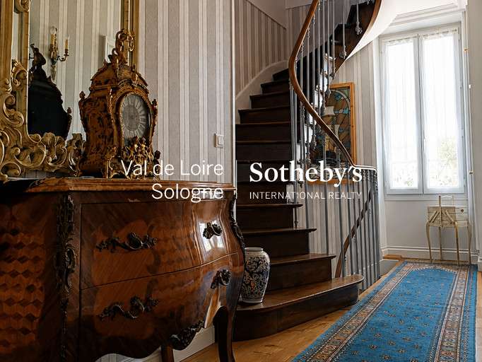 Maison Veuzain-sur-Loire - 6 chambres - 203m²