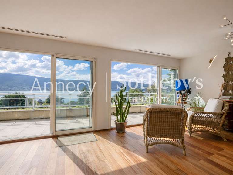 Appartement Veyrier-du-Lac - 6 chambres - 230m²