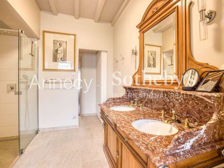 Appartement Veyrier-du-Lac - 4 chambres - 163m²