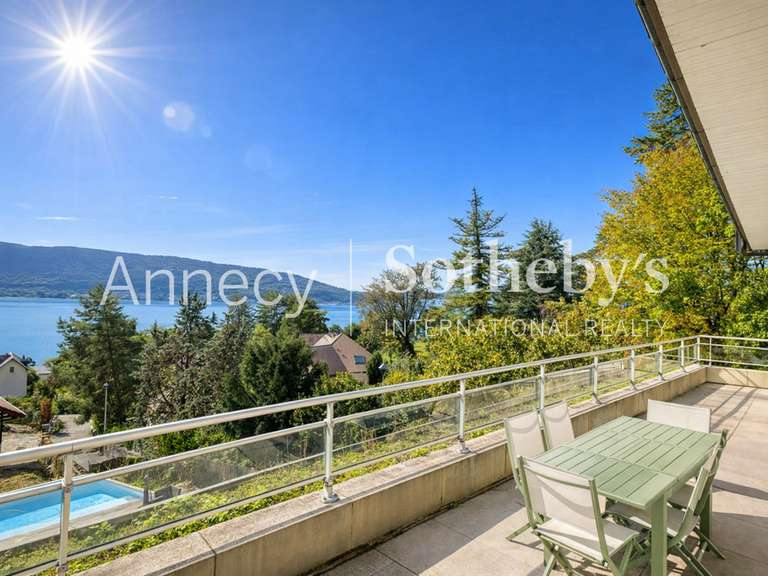Appartement Veyrier-du-Lac - 4 chambres - 163m²