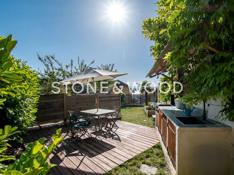 Appartement Veyrier-du-Lac - 3 chambres - 160m²