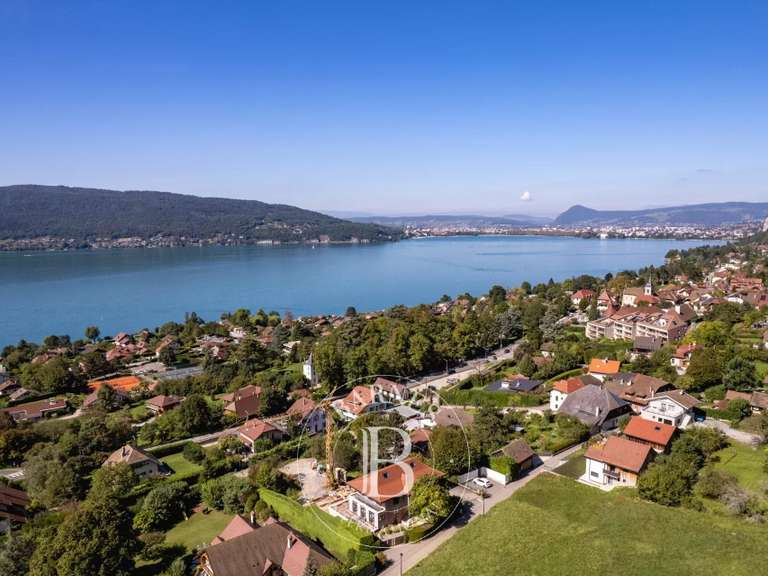 House Veyrier-du-Lac - 4 bedrooms - 300m²