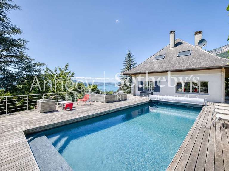 House Veyrier-du-Lac - 4 bedrooms - 345m²