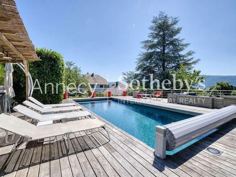 House Veyrier-du-Lac - 4 bedrooms - 345m²