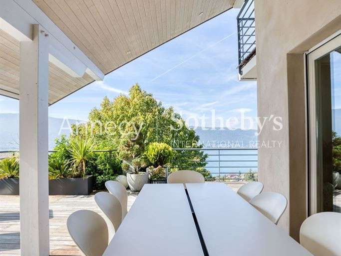 House Veyrier-du-Lac - 4 bedrooms - 178m²