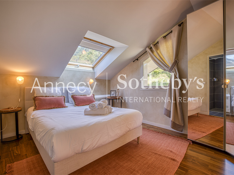 House Veyrier-du-Lac - 4 bedrooms - 178m²