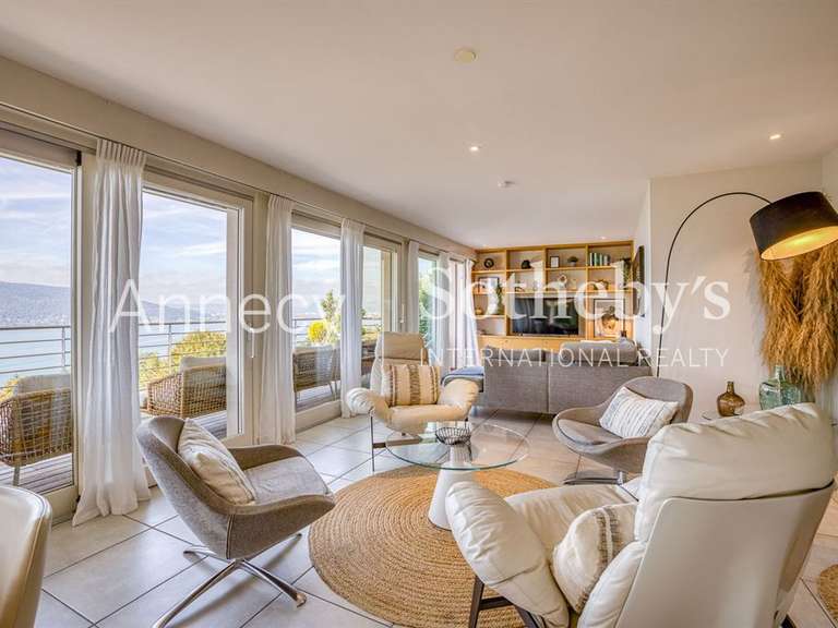 House Veyrier-du-Lac - 4 bedrooms - 178m²