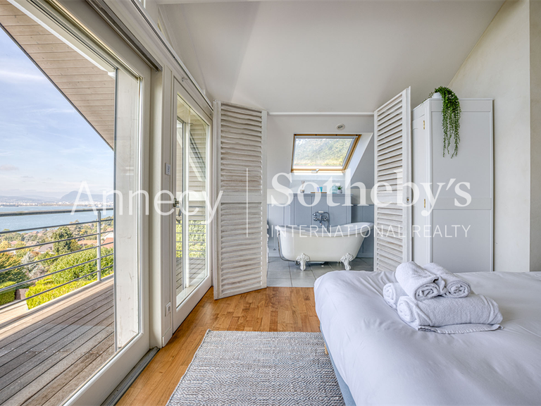 House Veyrier-du-Lac - 4 bedrooms - 178m²