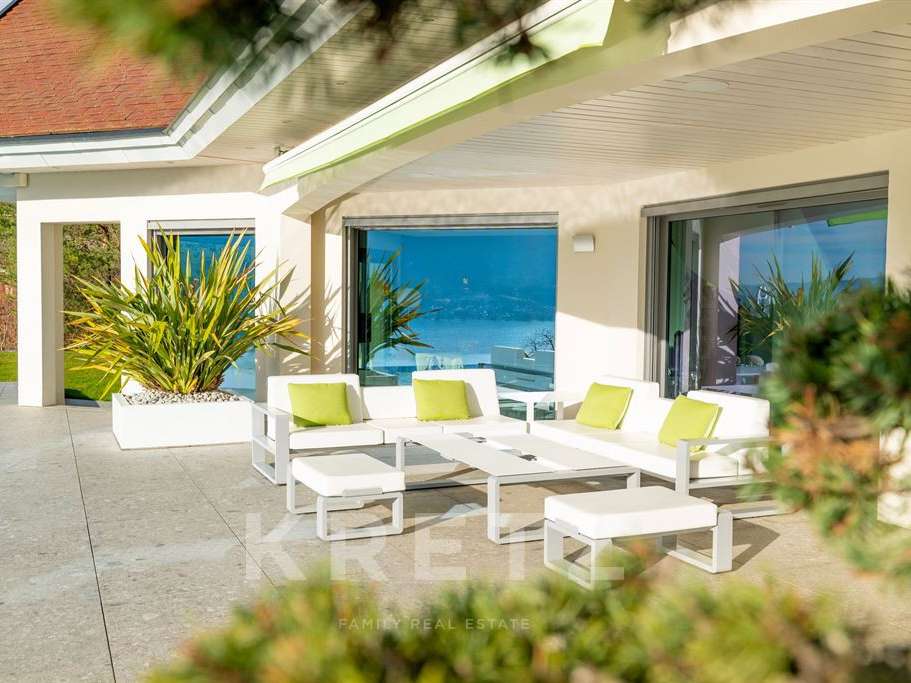 House Veyrier-du-Lac