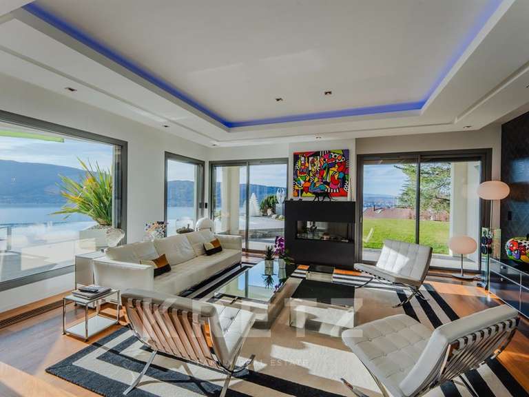 Maison Veyrier-du-Lac - 5 chambres - 442m²