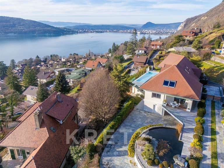 Maison Veyrier-du-Lac - 5 chambres - 442m²