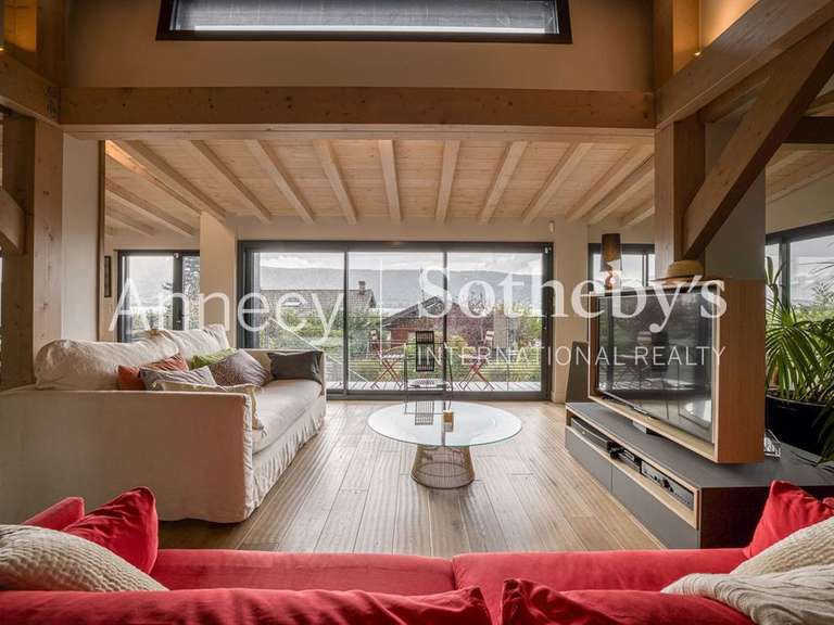 Maison Veyrier-du-Lac - 4 chambres - 199m²