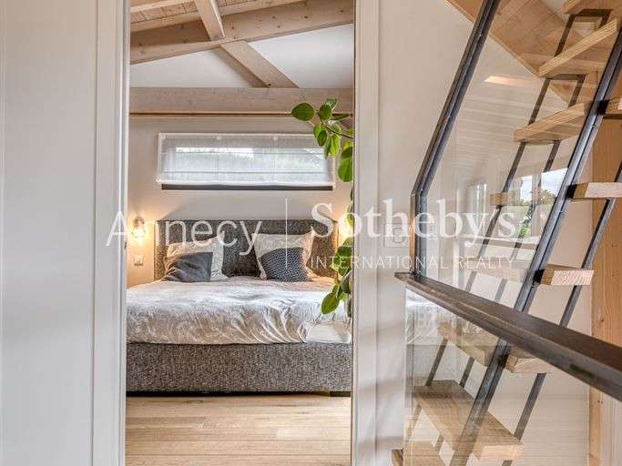 Maison Veyrier-du-Lac - 4 chambres - 199m²