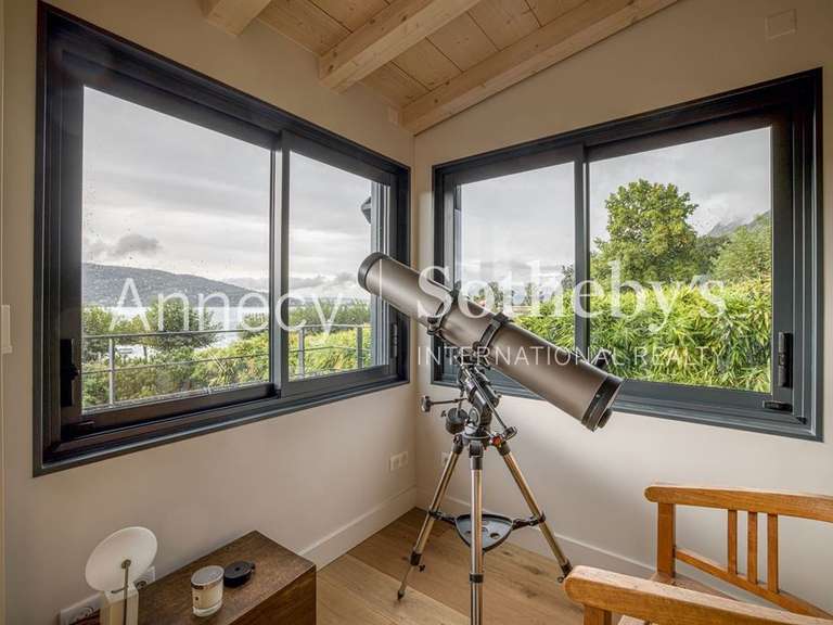 Maison Veyrier-du-Lac - 4 chambres - 199m²