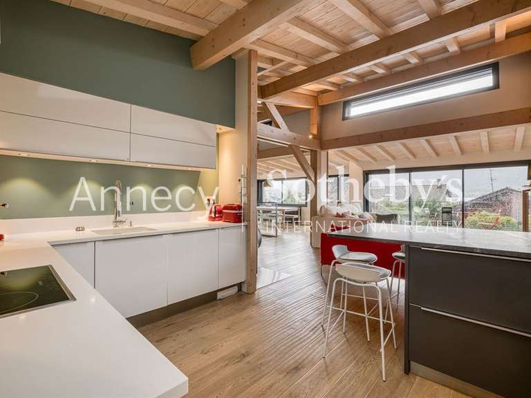 Maison Veyrier-du-Lac - 4 chambres - 199m²