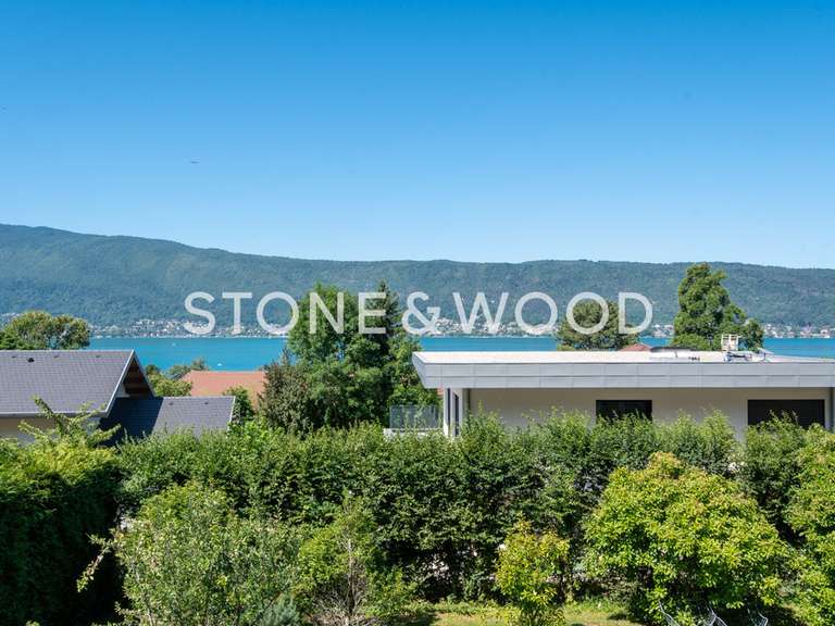 House Veyrier-du-Lac - 3 bedrooms - 219m²