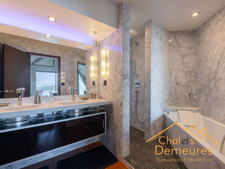 Maison Veyrier-du-Lac - 5 chambres - 600m²