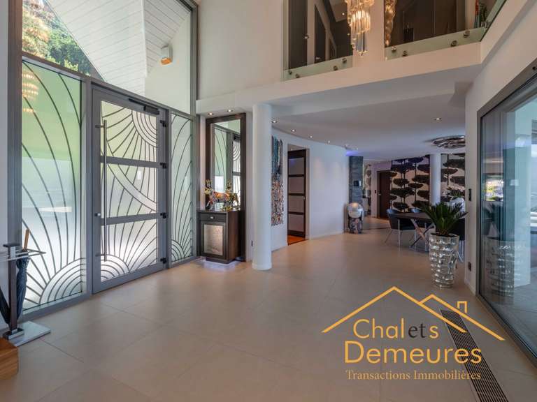 Maison Veyrier-du-Lac - 5 chambres - 600m²