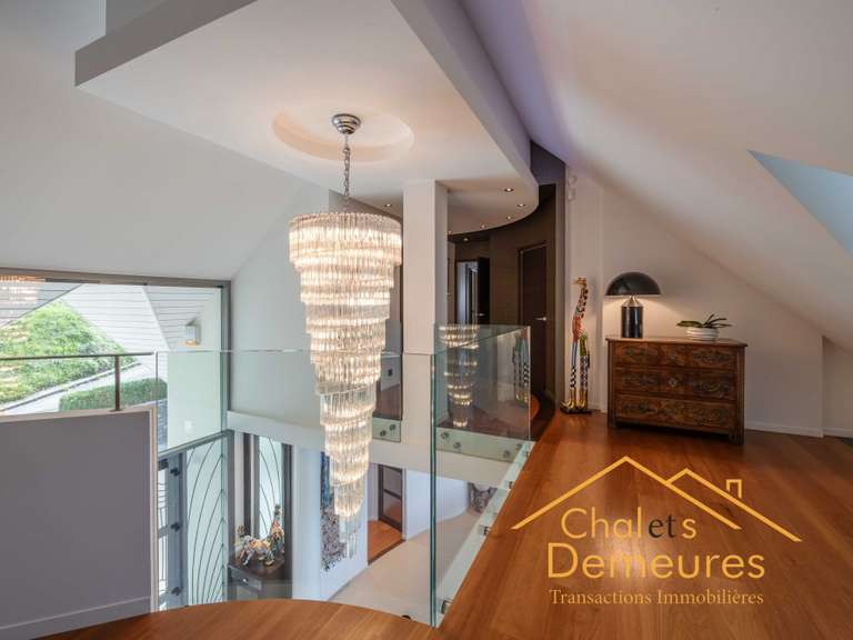 Maison Veyrier-du-Lac - 5 chambres - 600m²