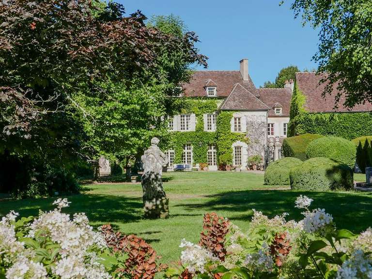 Manor Vézelay - 8 bedrooms - 600m²