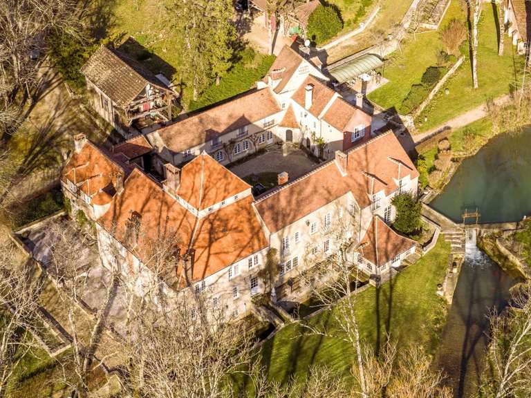 Propriété Vézelay - 8 chambres - 1700m²