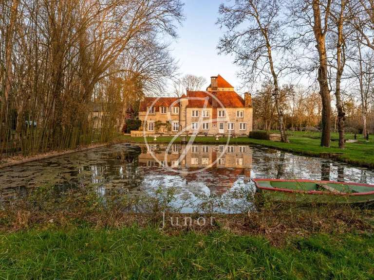 Propriété Vézelay - 8 chambres - 1700m²