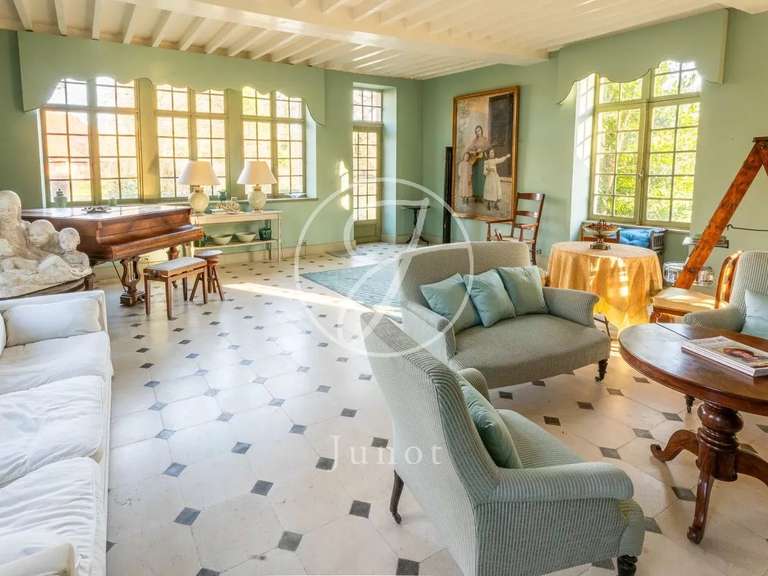 Propriété Vézelay - 8 chambres - 1700m²