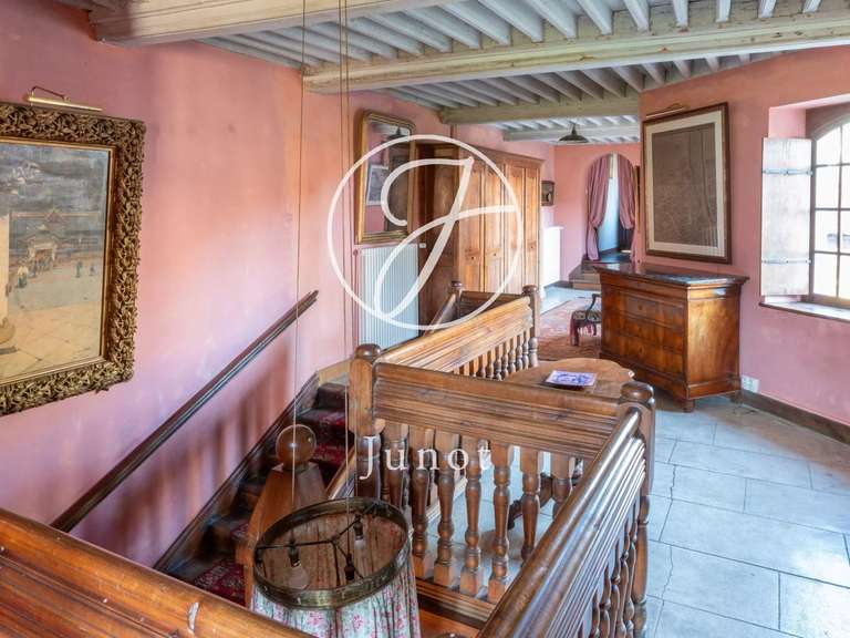 Propriété Vézelay - 8 chambres - 1700m²