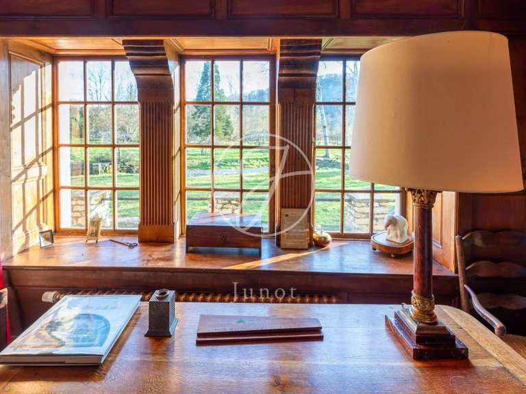 Propriété Vézelay - 8 chambres - 1700m²