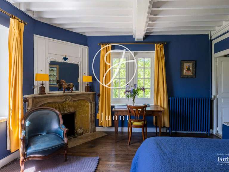 Propriété Vézelay - 8 chambres - 1700m²
