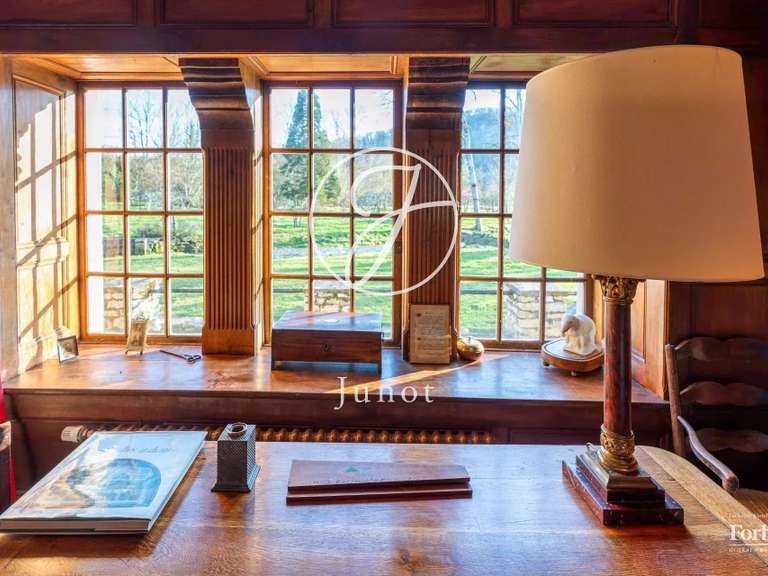 Propriété Vézelay - 8 chambres - 1700m²