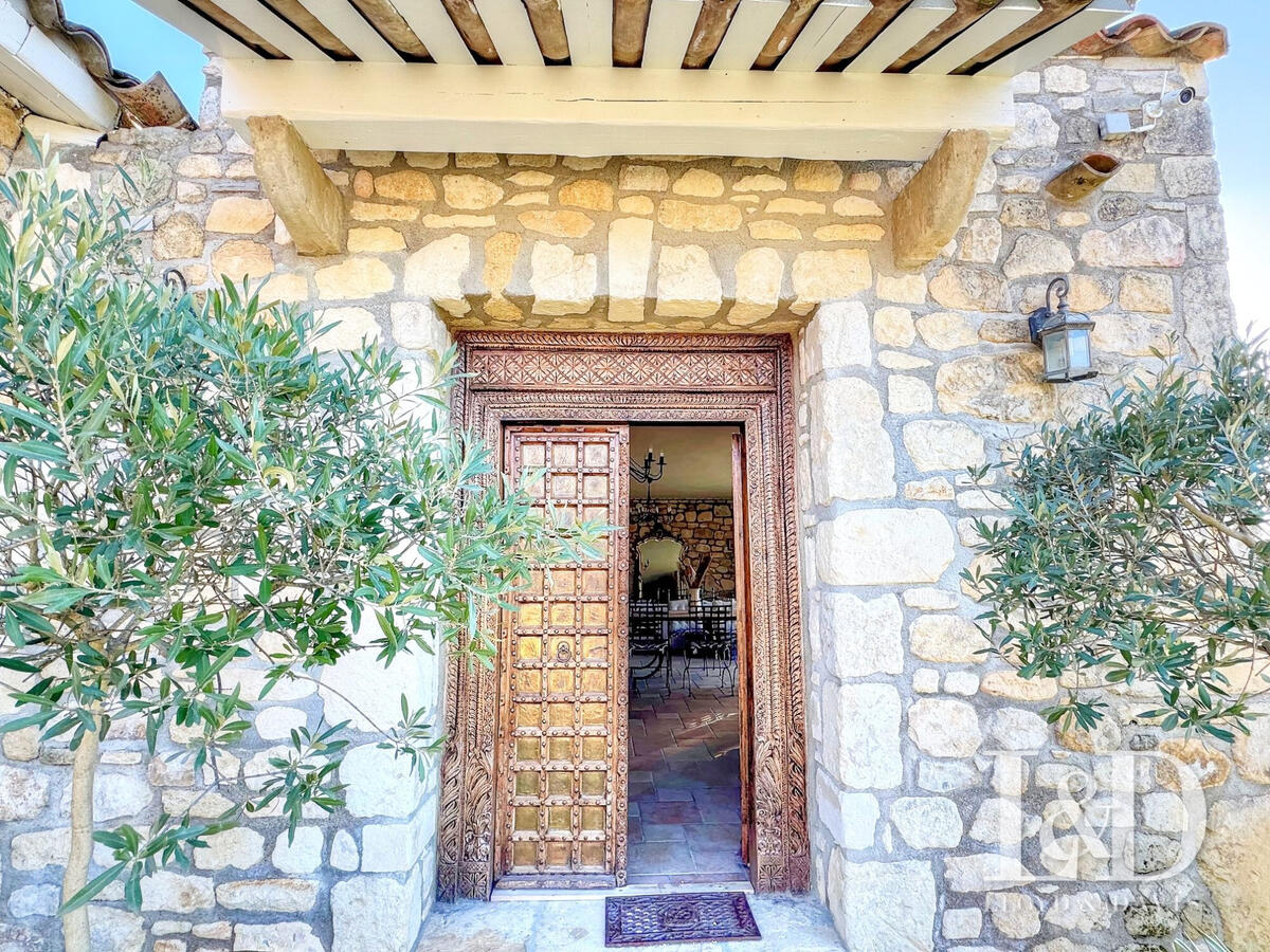 House Vézénobres
