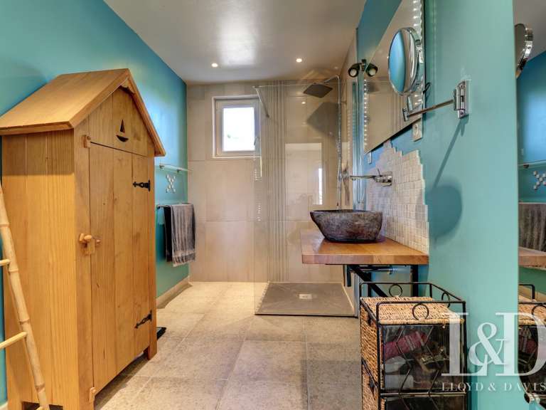 Maison Vézénobres - 6 chambres - 173m²