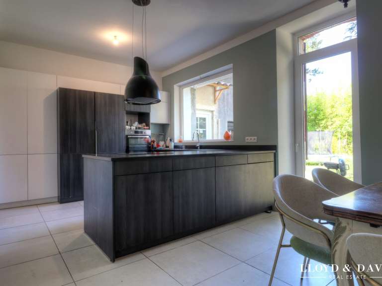 Maison Vézénobres - 5 chambres - 171m²