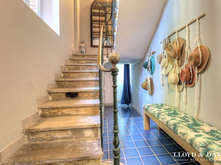 Maison Vézénobres - 5 chambres - 171m²