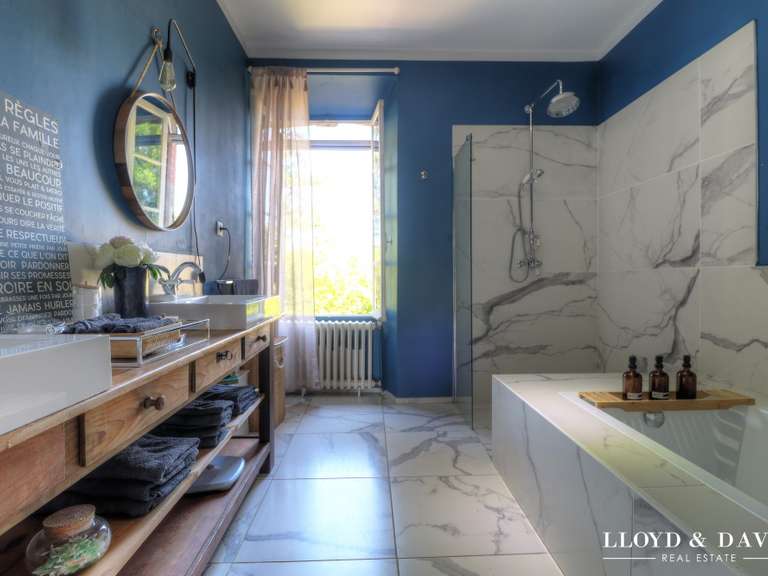 Maison Vézénobres - 5 chambres - 171m²