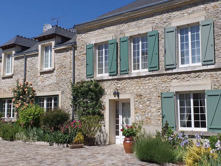House Vézilly - 8 bedrooms - 454m²