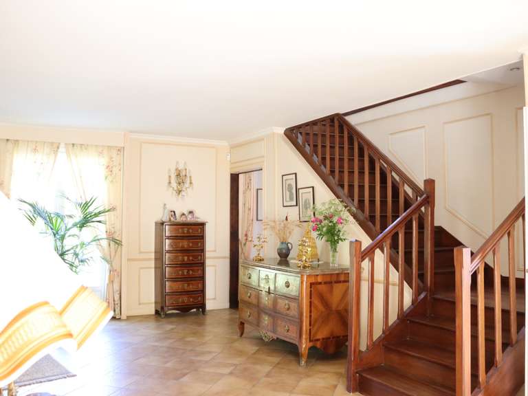 Maison Vézilly - 8 chambres - 454m²